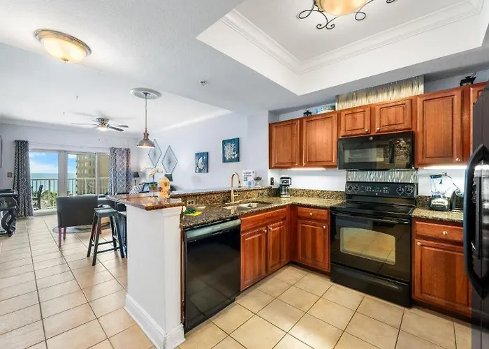 Apartment Crystal Tower 505 By Youngs Suncoast *